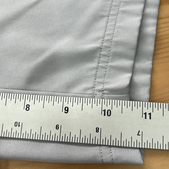 Nike Dri-Fit Men’s Shorts Size 36 W 10.5” Inseam Gray Polyester/Spandex EUC - Picture 12 of 14